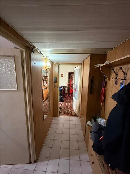 Gara de Nord, metrou 3 camere semidecomadate, et. 2, vedere mixta, 62mp